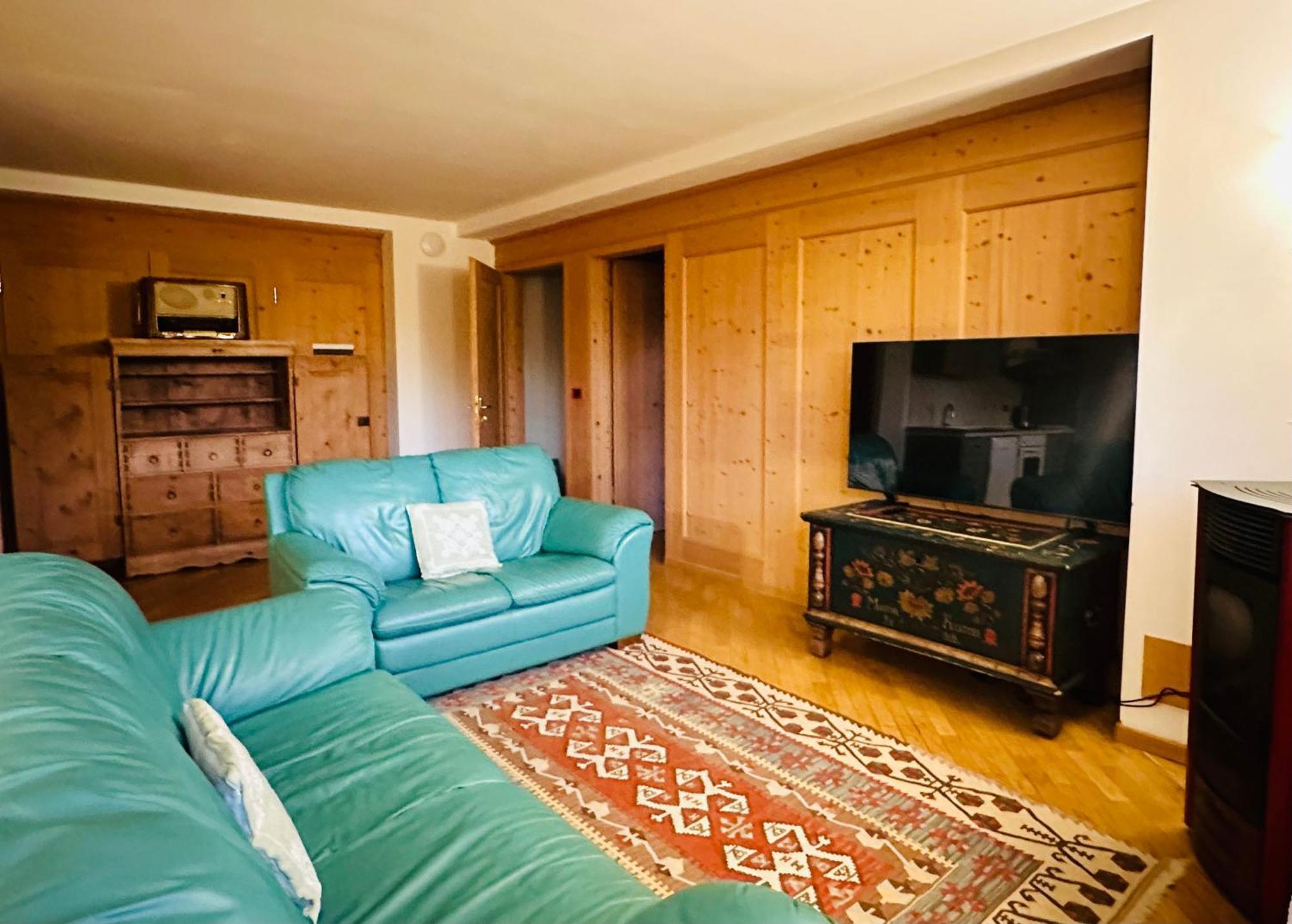 Casa Del Cirmolo - Apartments For Rent 카발레즈 외부 사진